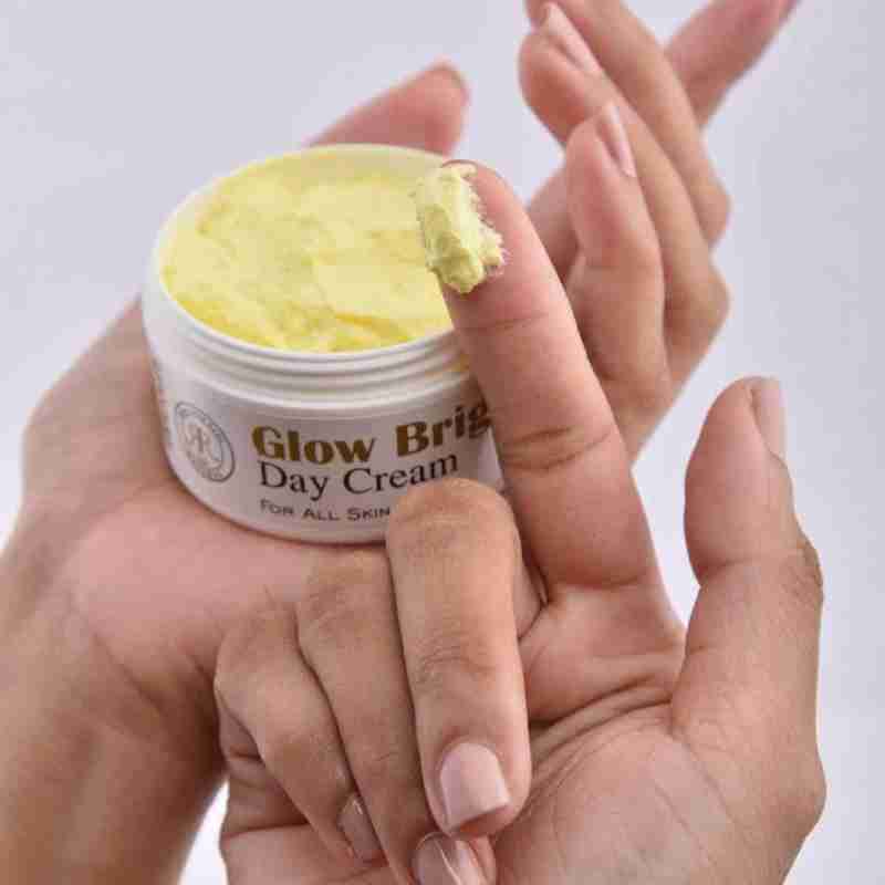 RESH GLOW BRIGHT DAY CREAM 50g
